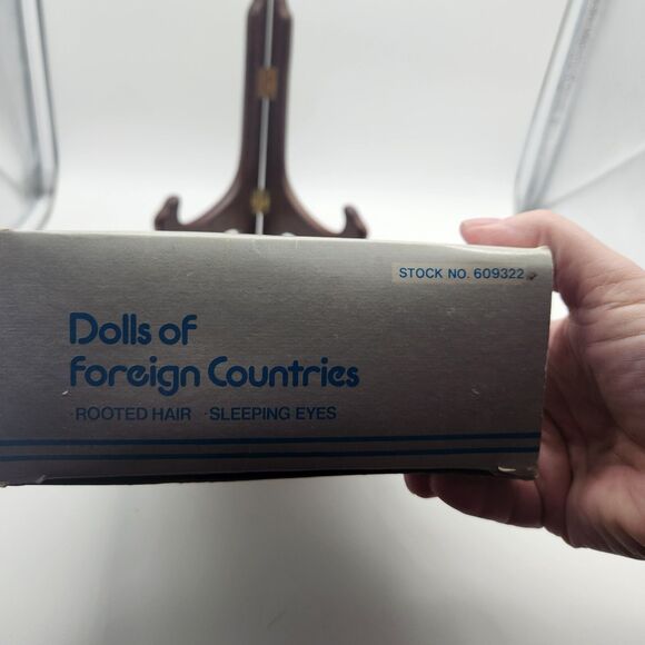 Dolls Of Foreign Countries Spain Rooted Hair Sleeping Eyes Vinyl Head & Arms... - Picture 6 of 7